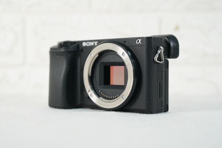 Sony ILCE-6400 A6400+E 18-135mm F3.5-5.6 OSS 公司貨 快門數5082