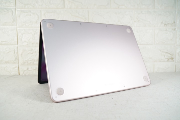 Apple MacBook Neo 13吋 A18 Pro/8G/512G 胭粉色 保固中