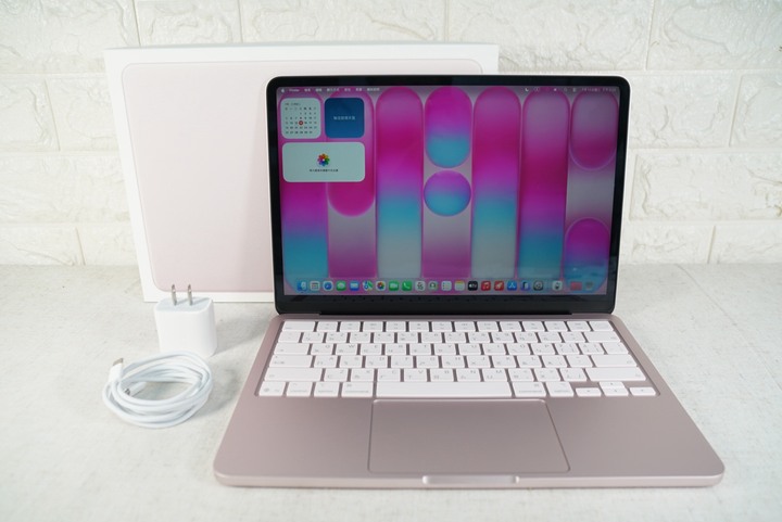 Apple MacBook Neo 13吋 A18 Pro/8G/512G 胭粉色 保固中