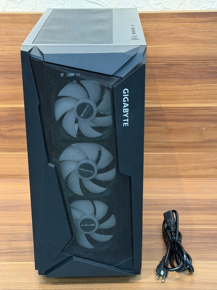 自組桌機 i9-14900KF/64G/2T SSD/RTX4060 保固中