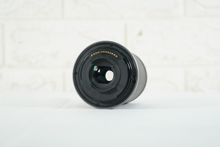 Canon RF-S 18-150mm F3.5-6.3 IS STM 遠攝變焦鏡頭