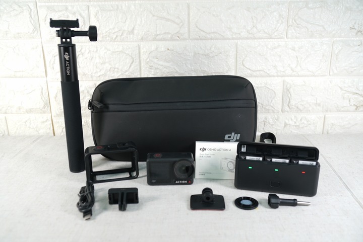 DJI Osmo Action 4 運動相機+三原電+握把