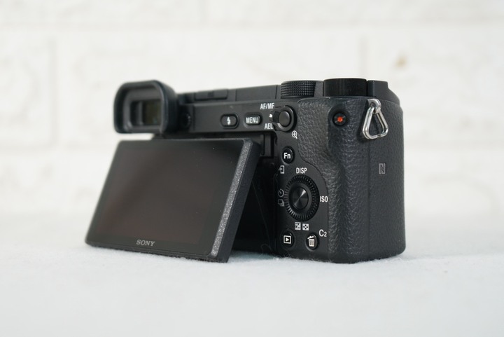 Sony ILCE-6400 A6400+E 18-135mm F3.5-5.6 OSS 公司貨 快門數5082