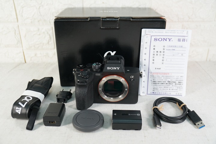 Sony ILCE-7M4 A74 A7M4 數位單眼相機 公司貨 快門數14393