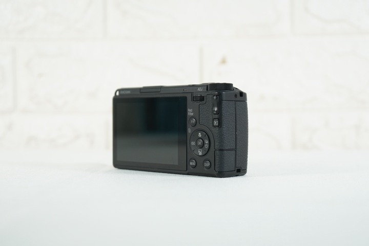 RICOH GR IV GR4 Monochrome 數位相機 快門數1870 公司貨 保固中