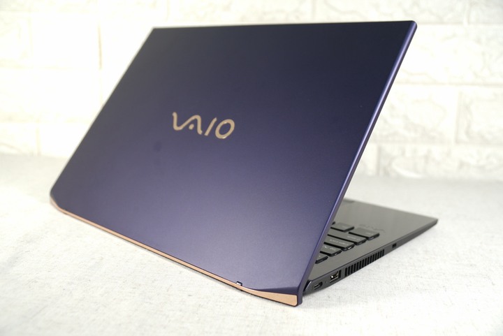 Sony VAIO SX14-R 14吋AI觸控筆電 U7-155H/64G/2T SSD 保固中