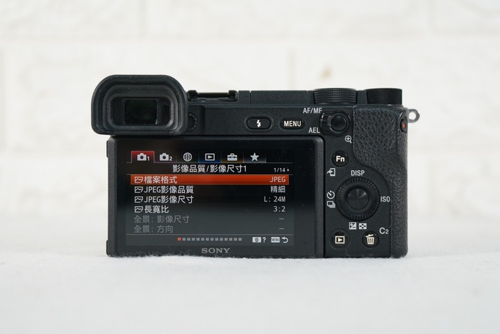 Sony ILCE-6400 A6400 數位單眼相機 公司貨 快門數3332