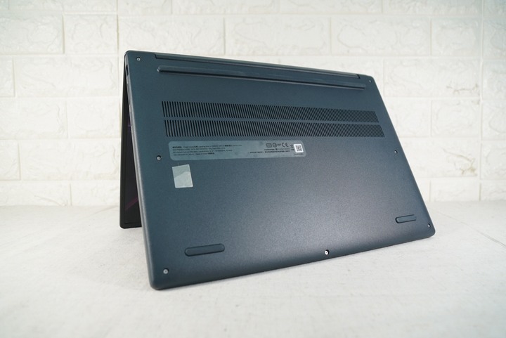 Lenovo IdeaPad Slim 3 15IRH10 效能筆電 i5-13420H/16G/512SSD 保固中
