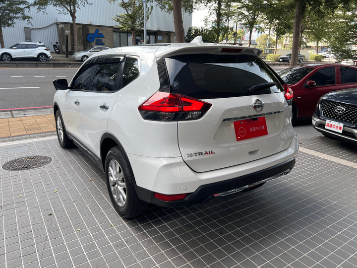 【2022年 Nissan X-Trail 2.0 2WD智行版】Nissan裕民 原廠認證中古車_台中龍富所