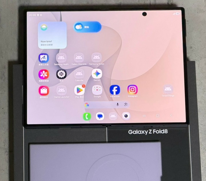 SAMSUNG FOLD 8 512G 石墨黑