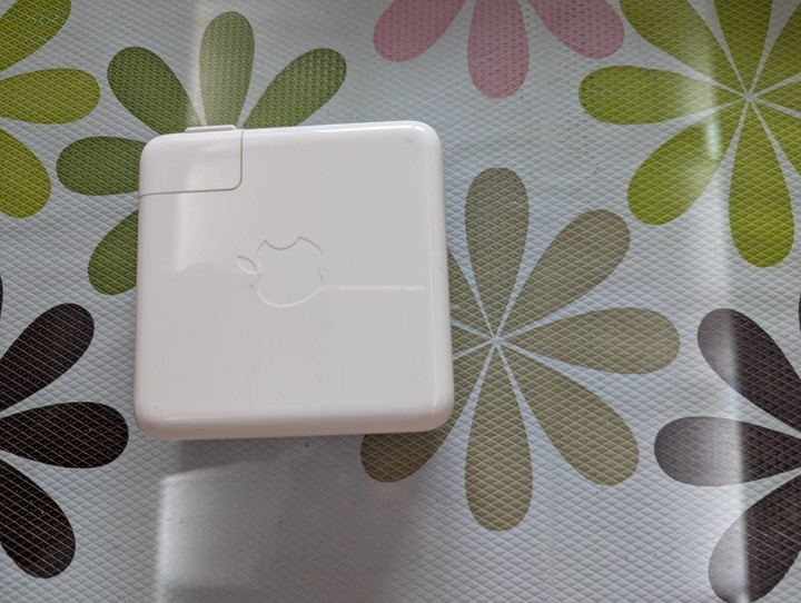 Apple 87W USB-C Power Adapter A1719