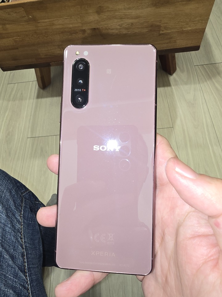 sony xperia 1 ii  8g/256gn 亮線