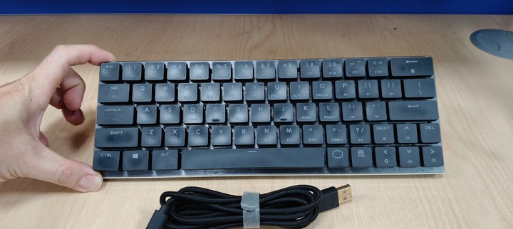 CoolerMaster SK-621 藍芽雙模矮軸機械式鍵盤