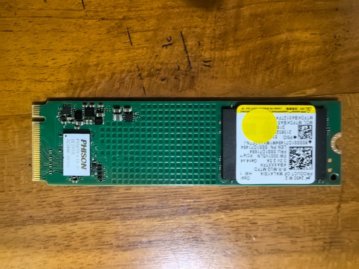 美光2450 nvme pcie4.0 2280 512g 固態硬碟