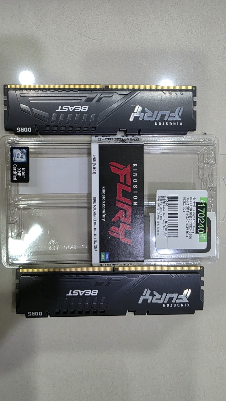 金士頓DDR5-5600 16G×2