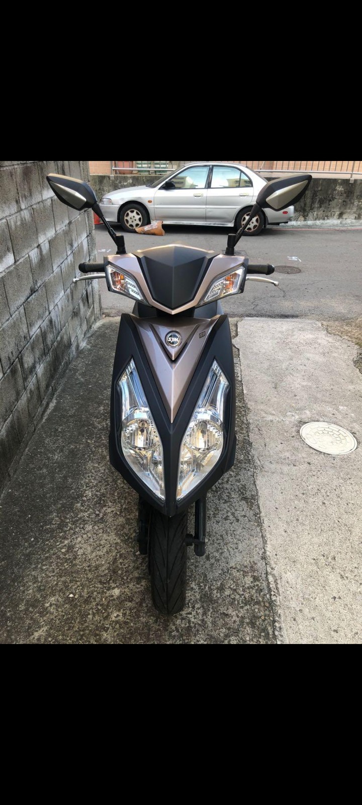 學生神車{接受任何物品貼換}sym三陽fighter6 150機車 黑棕色2016領牌