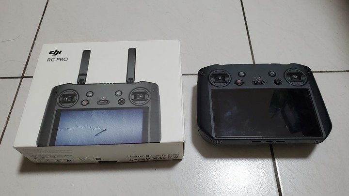 DJI RC PRO 帶屏搖控器