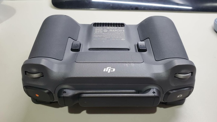 RC PRO 2 帶屏搖控器