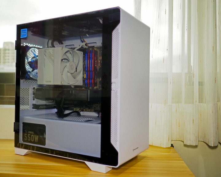 售$8900 開機就能使用 Win11 Pro i7-4790 \ VANGUARD B85 \ RAM 16G \ M.2 SSD 512GB \GTX 660 2GB\HDD 1TB\USB3.0