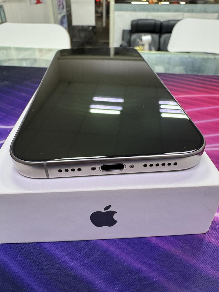 IPhone 16 ProMax 256G原鈦色[保固過半年+電池100%]