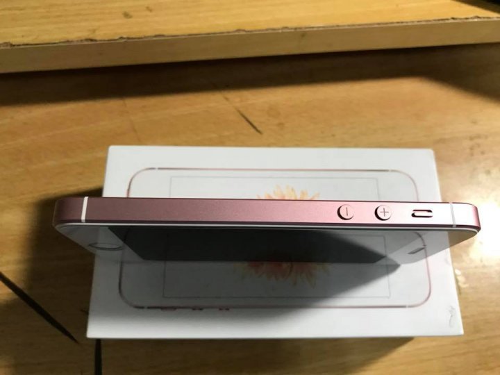 Apple iPhone SE (16GB) 玫瑰金