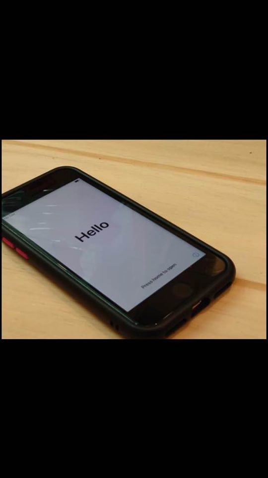 iPhone SE 2020 64GB 紅色