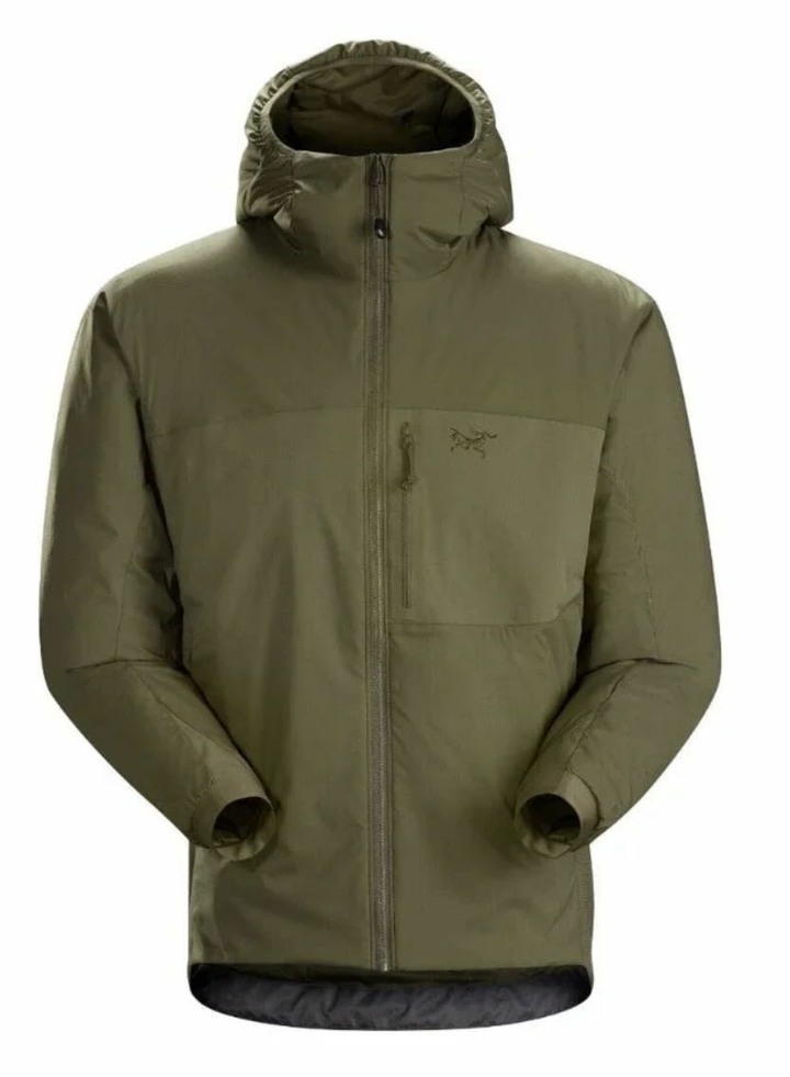 ARC’TERYX PRO ATOM 連帽外纖外套（軍鳥）