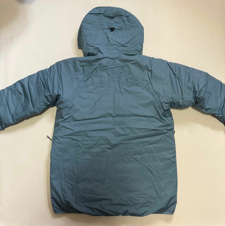 Mountain Hardwear Storm Whisperer 羽絨外套M