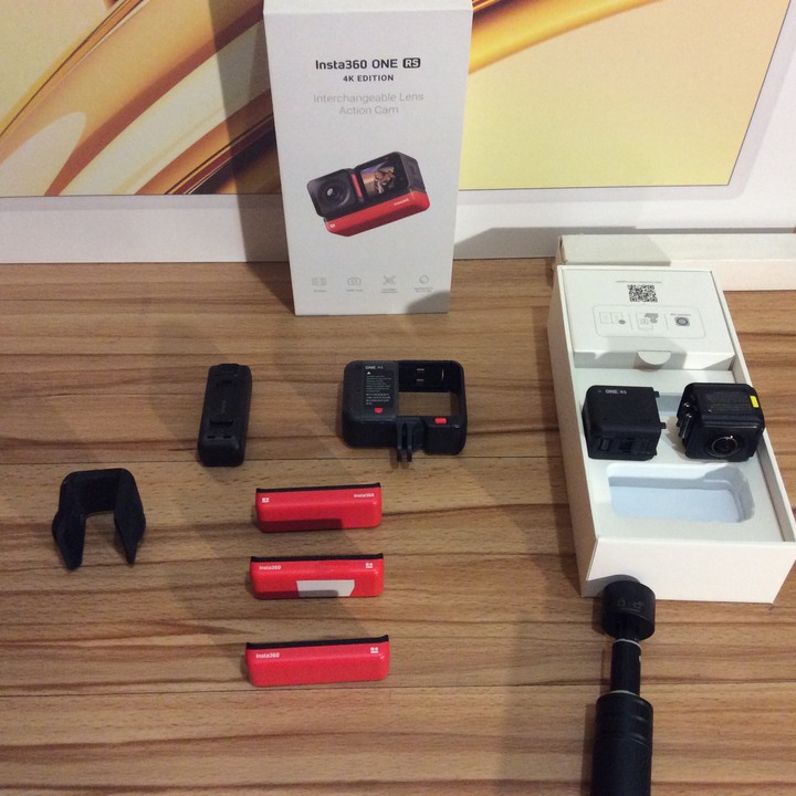 Insta360 ONE RS 360° Lens Camcorder - Red/Black