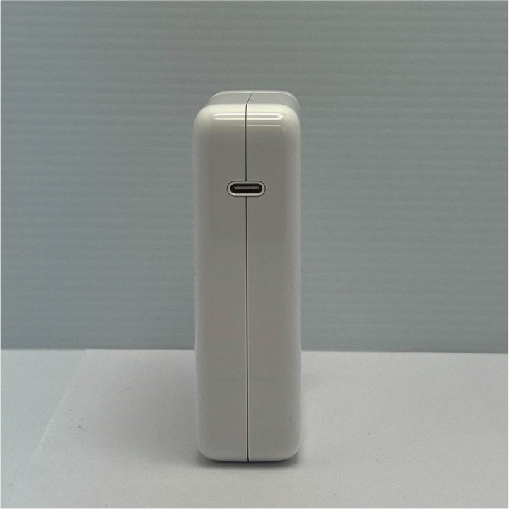原廠 Apple 140W  充電頭