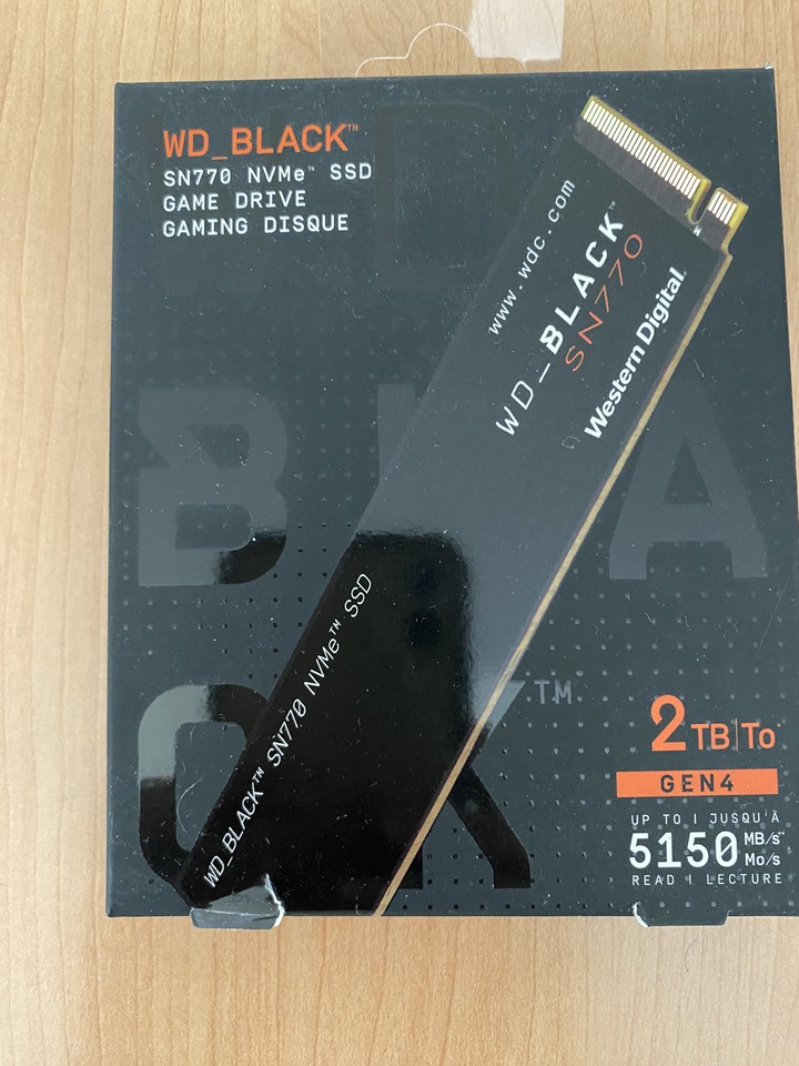 WD黑標 2TB SN770 電競SSD