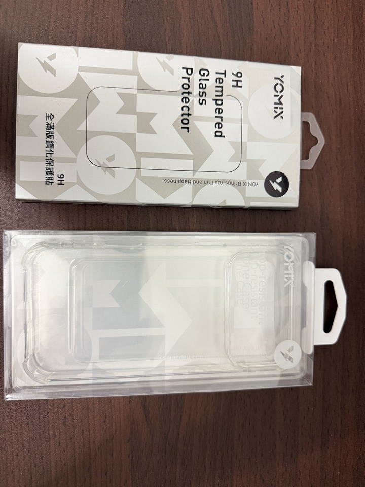 iPhone 17 Pro MAX  YOMIX保護貼跟透明保護殼