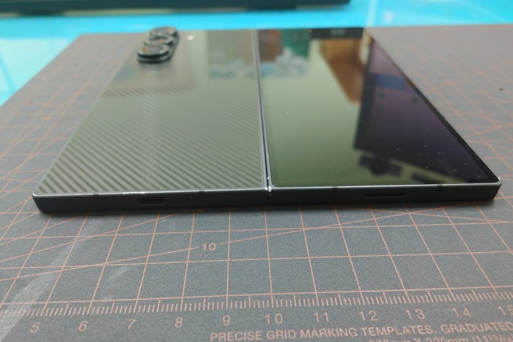 Samsung FOLD 6 剛岩黑 512G
