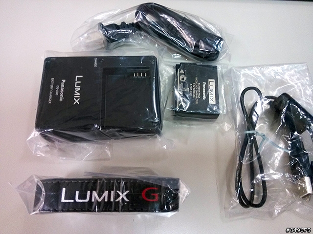 (下殺)G5 白色 公司貨 盒裝 單機身 近全新 (2014年5月21購入非 GF5 GF6 G3 GH2 GH3)