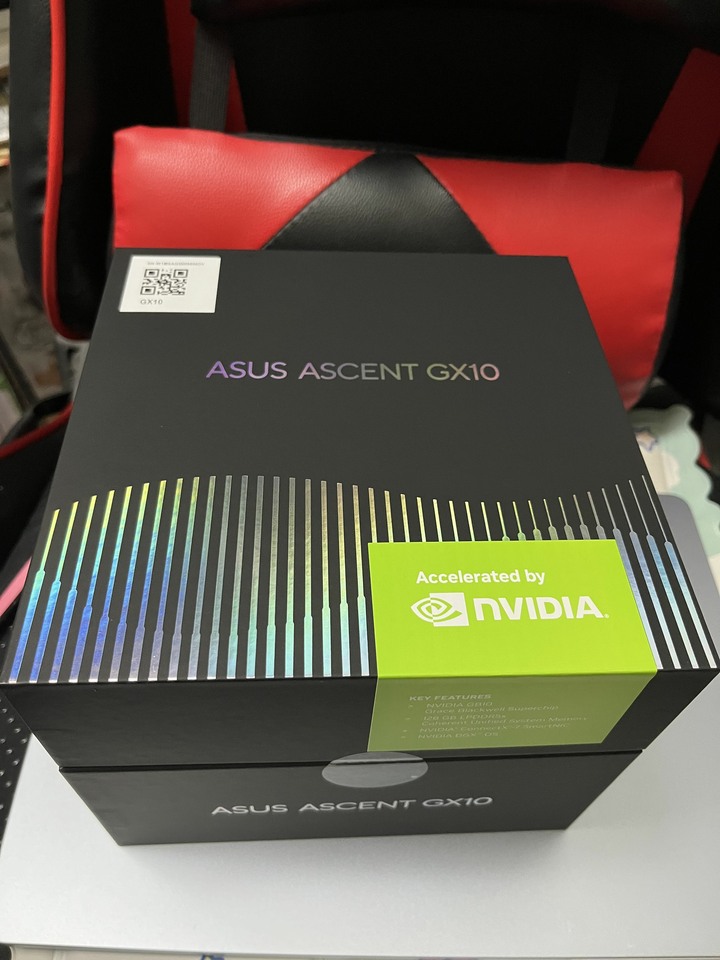 ASUS ASCENT GX10