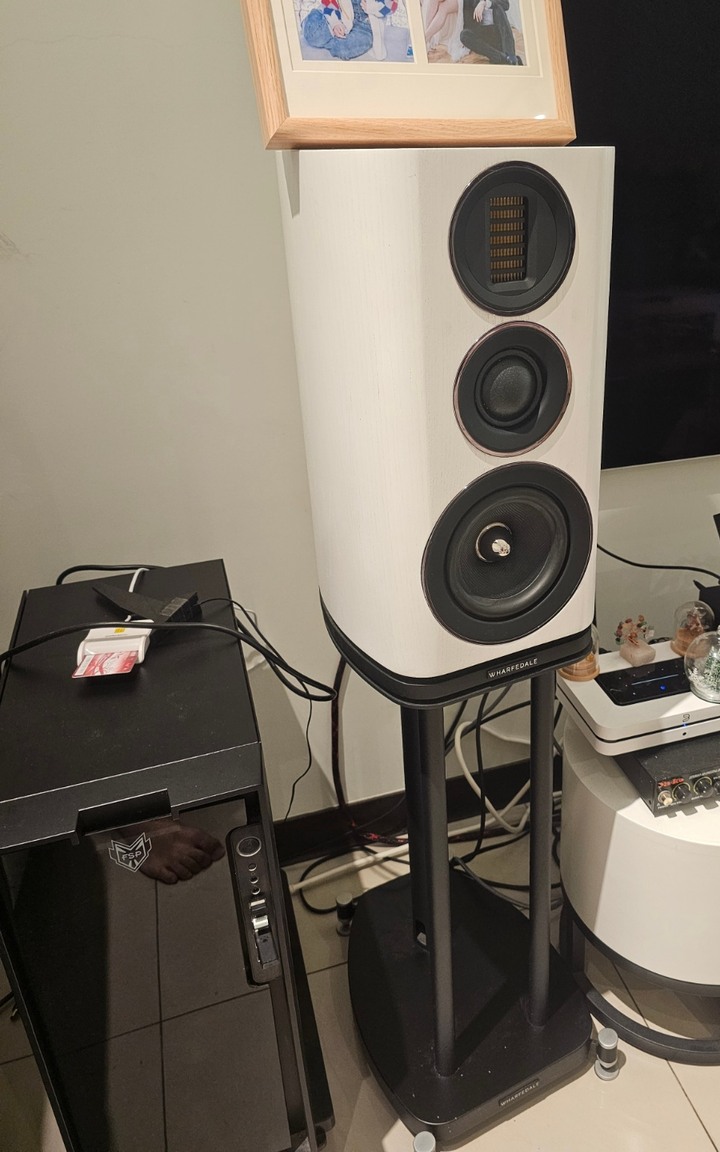 wharfedale evo4.2