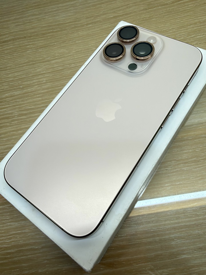 iPhone 16 Pro 256GB 沙漠色鈦金屬 電池94%