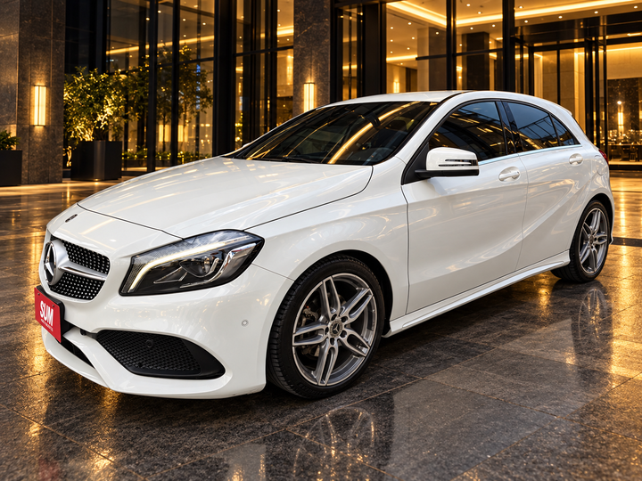 2017 Benz A180 運動版|4.8萬公里|58.8萬