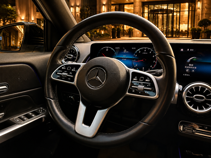 2021領牌 Benz GLB180|五人座大空間|96.8萬