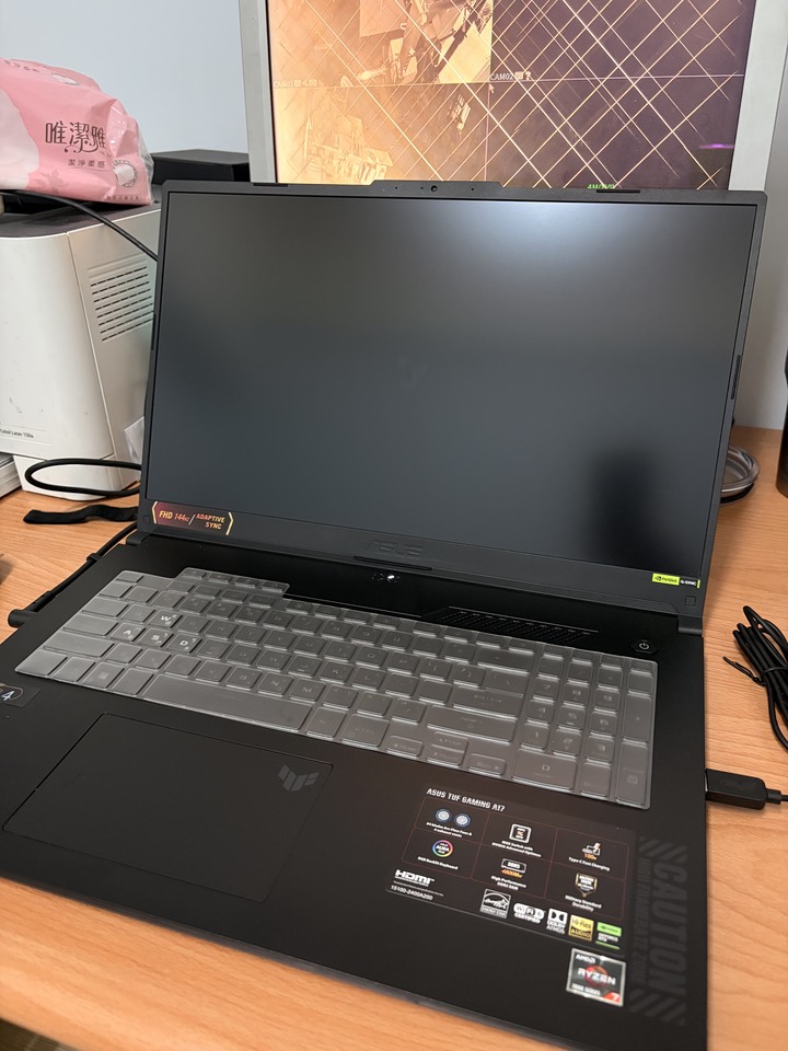 【台中面交】保固到2028・ASUS TUF 17.3吋電競筆電（R7/16G/1TB大容量/RTX4050）使用僅一個月、極新無傷
