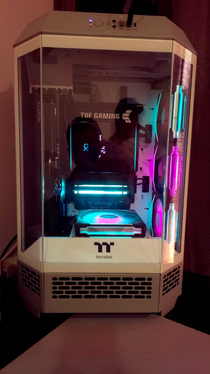 電競主機AMD9070xt 9700x 32G 2T