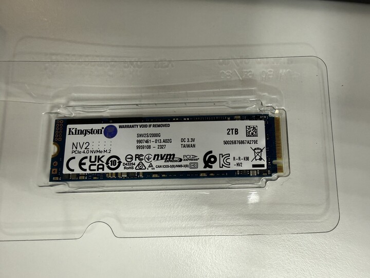 Kingston 2T NVME SSD 健康度99%
