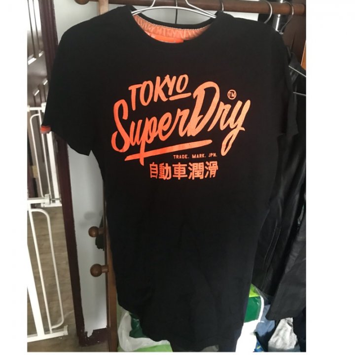 不議價 狀況良好 superdry 金鶯隊配色 t-shirt size L