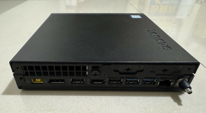 Lenovo Thinkcentre M720q i5-8400T 8G tiny 桌上型電腦