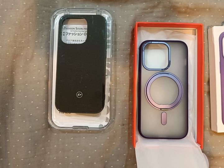 iPhone 14Pro 保護殼 有 alto castify 犀牛盾 等等