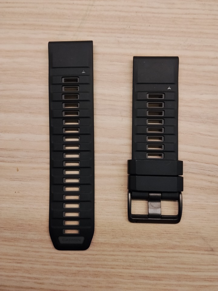 全新 Garmin 原廠 26 mm 戰術尼龍錶帶 + 矽膠錶帶 + 充電線