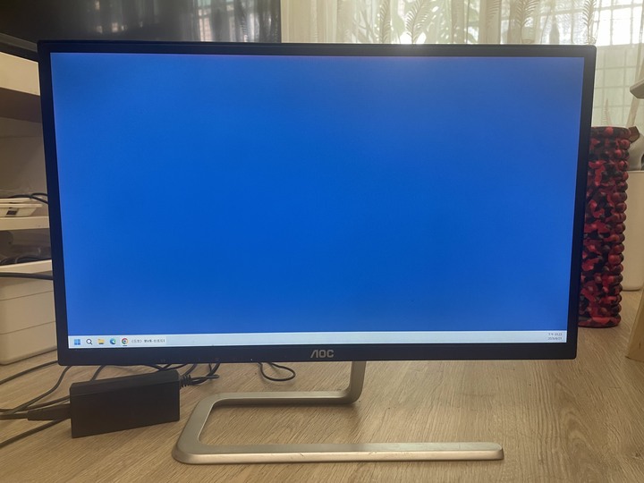AOC 24吋螢幕