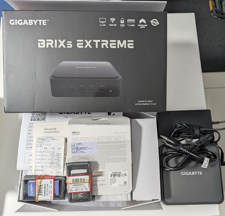 技嘉迷你主機 R7-5700U/32GB/1T/Win11Home 二手無保固