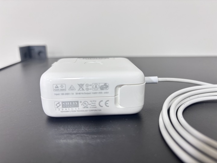apple macbook magsafe 2 power adapter 45w