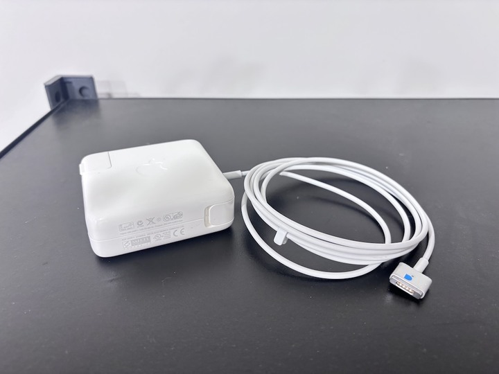 apple macbook magsafe 2 power adapter 85w